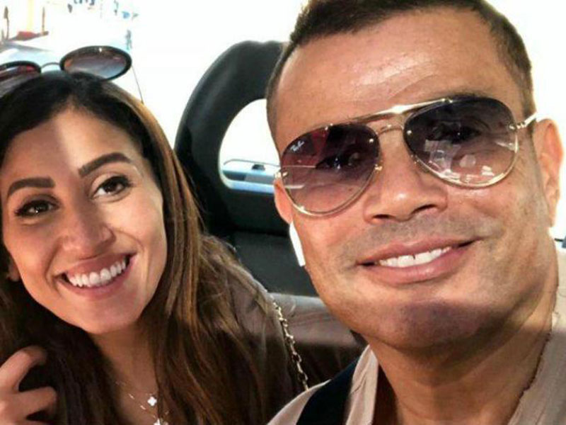 اضغط لمشاهدة الفيديو: بعد التساؤلات عن سر غيابه عنها.. عمرو دياب يحتفل بعيد ميلاد دينا الشربيني